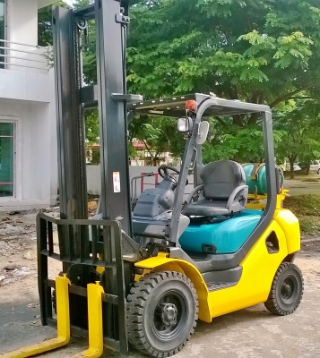 ขายฟอร์คลิฟท์ โคมัตสุ FG25-16 เสา 4.5 เมตร 081-3535-948