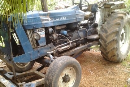 FORD 6600 T5 D4NNเสื้อเรียบ ไอดีกลม หาง7CMT ใบดัน เอกสารเล่มทะเบียน ภาษีเต็ม