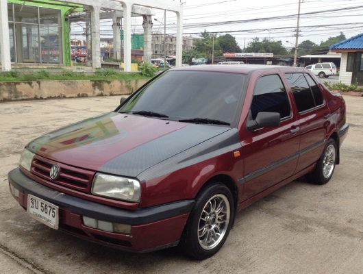 เก๋งราคาประหยัด VOLKSWAGEN VENTO 39000ด่วน!!!082-3816797