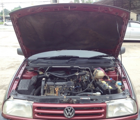 เก๋งราคาประหยัด VOLKSWAGEN VENTO 39000ด่วน!!!082-3816797