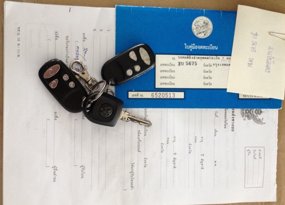 เก๋งราคาประหยัด VOLKSWAGEN VENTO 39000ด่วน!!!082-3816797