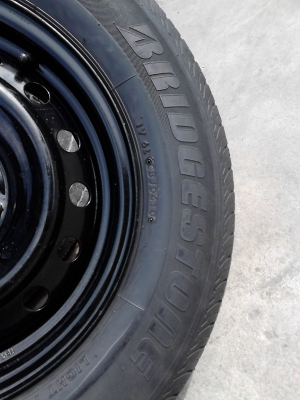 กะทะ 5 รู ขอบ 15 พร้อมยาง มี 1 ล้อ TEL.081-427-3941 กะทะ 5 รู ขอบ 15 พร้อมยาง มี 1 ล้อ TEL.081-427-3941