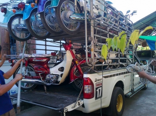 ขาย buggy 125 cc. เจ้าของขายเองเพิ่งซื้อมา 5 เดือนกว่า สภาพใหม่กริ๊บ และมี honda c70 จำหน่าย เข้ามาดูได้ สั่งได้