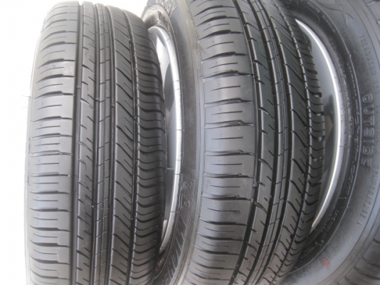 ขายล้อแม็กป้ายแดง Honda city15" พร้อมยางปี14 สนใจติดต่อเล็กคลองสามครับ 081-3747940