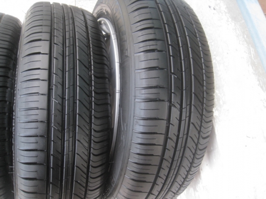 ขายล้อแม็กป้ายแดง Honda city15" พร้อมยางปี14 สนใจติดต่อเล็กคลองสามครับ 081-3747940