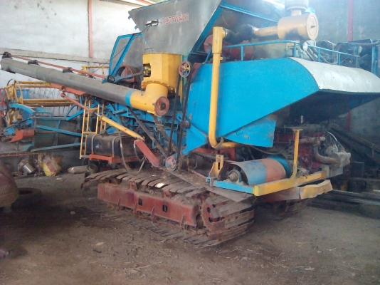 ขายรถเกี่ยวข้าว เกษตรพัฒนา อุ้ม 2.5 ตัน รุ่นปลดหนี้ ปี 50 หน้าเกียว 3 เมตร ขายรถเกี่ยวข้าว เกษตรพัฒนา อุ้ม 2.5 ตัน รุ่นปลดหนี้ ปี 50 หน้าเกียว 3 เมตร