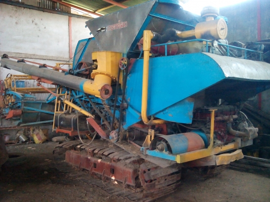 ขายรถเกี่ยวข้าว เกษตรพัฒนา อุ้ม 2.5 ตัน รุ่นปลดหนี้ ปี 50  หน้าเกียว 3 เมตร