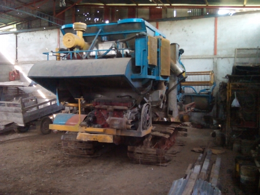 ขายรถเกี่ยวข้าว เกษตรพัฒนา อุ้ม 2.5 ตัน รุ่นปลดหนี้ ปี 50 หน้าเกียว 3 เมตร ขายรถเกี่ยวข้าว เกษตรพัฒนา อุ้ม 2.5 ตัน รุ่นปลดหนี้ ปี 50 หน้าเกียว 3 เมตร