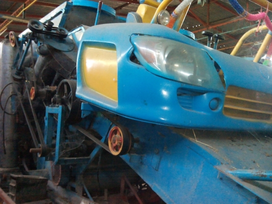 ขายรถเกี่ยวข้าว เกษตรพัฒนา อุ้ม 2.5 ตัน รุ่นปลดหนี้ ปี 50 หน้าเกียว 3 เมตร ขายรถเกี่ยวข้าว เกษตรพัฒนา อุ้ม 2.5 ตัน รุ่นปลดหนี้ ปี 50 หน้าเกียว 3 เมตร