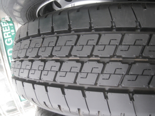 ขายกะทะล้อป้ายแดง D-max ขอบ15 6รู139.7 พร้อมยาง ปี14 สนใจติดต่อเล็กคลองสามครับ 081-3747940