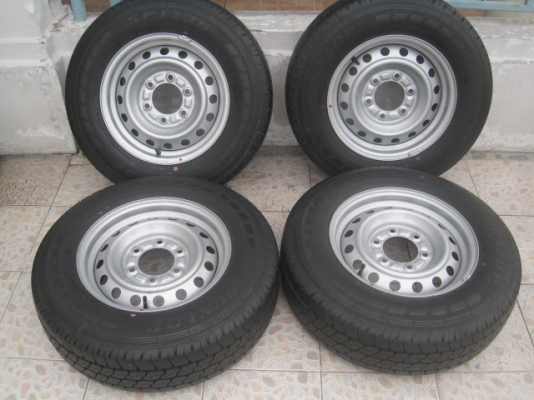 ขายกะทะล้อป้ายแดง D-max ขอบ15 6รู139.7 พร้อมยาง ปี14 สนใจติดต่อเล็กคลองสามครับ 081-3747940