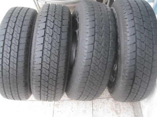 ขายกะทะล้อป้ายแดง D-max ขอบ15 6รู139.7 พร้อมยาง ปี14 สนใจติดต่อเล็กคลองสามครับ 081-3747940