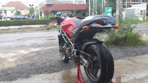 วุฒิ นนบุรี ขาย ดูคาติ s4 สภาพนางฟ้าเครื่องยนต์ดีมากท่อแต่งเสียสรรพสารมิตรแล้ว