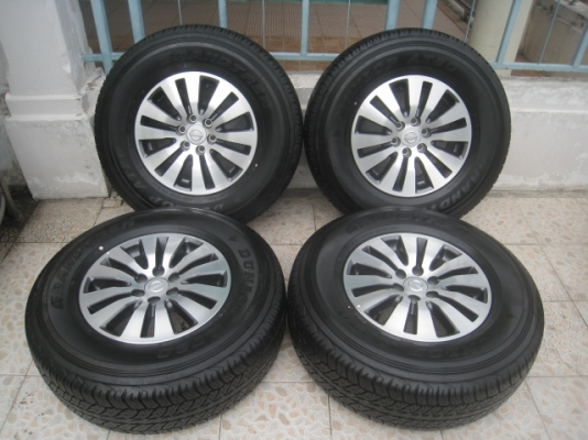 ขายล้อแม็ก Nissan navara calibre 16" พร้อยางปี13 สนใจติดต่อเล็กคลองสามครับ 081-3747940