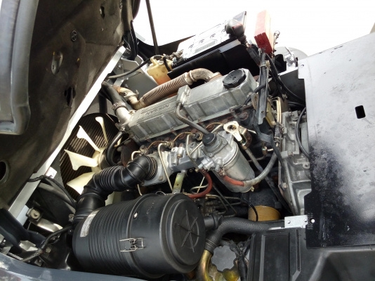 ขาย Nissan 3 ตัน ดีเซล เกียร์ออโต้เสา 3 เมตร ฟลูฟรี งาสไลน์  081-3535-948