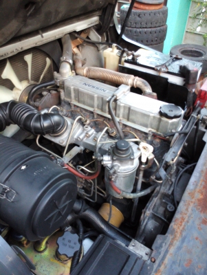 ขาย Nissan 3 ตัน ดีเซล เกียร์ออโต้เสา 3 เมตร ฟลูฟรี งาสไลน์  081-3535-948