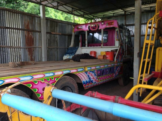 ขายรถเกี่ยวข้าวพร้อมเทรลเลอร์ 10 ล้อ เกษตรพัฒนา อุ้ม 2.5 ตัน รุ่นปลดหนี้ตัวใหญ่ ปี 53 พร้อมเทรลเลอร์ หลงฟูโซ้ 10 ล้อ 2 เพลา  หน้าเกียว 3 เมตร