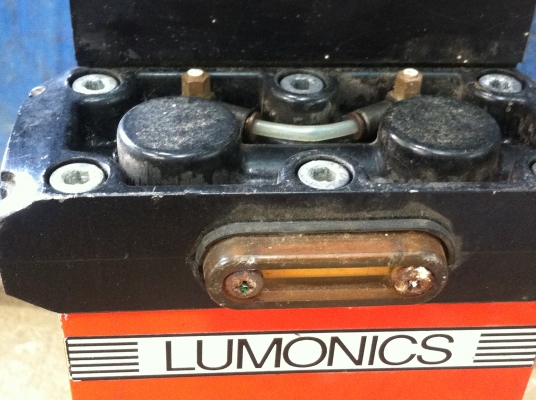 ชุดลดความชื่นระบบลม LUMONICS โดยลดอุณหภูมิลงและทำลมให้แห้งและสะอาด(มี 2 ชุด)