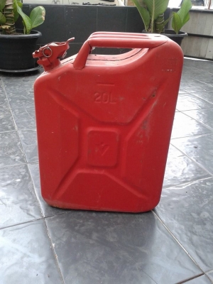 มาอีกแล้ว ล้อ jrd 15x7.5 -5 + ถังสำรอง 20 ลิตร มาอีกแล้ว ล้อ jrd 15x7.5 -5 + ถังสำรอง 20 ลิตร