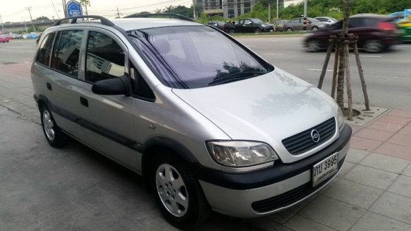 CHEVROLET ZAFIRA ปี 2001 มือเดียวออกห้าง รถสวย ARIBAG คู่หน้า ติดแก็ส LPG หัวฉีด ถังโดนัทใต้ท้อง ติดแก็สจากศูนย์ กระจกไฟฟ้า ล้อ MAX พวงมาลัยพาวเวอร์ แอร์เย็น เบาะหนังสภาพดี เครื่องวิ่งดีมาก ช่วงล่างดี ภายในสภาพสวย สีสวย รถพร้อมใช้งาน จัดไฟแนนได้