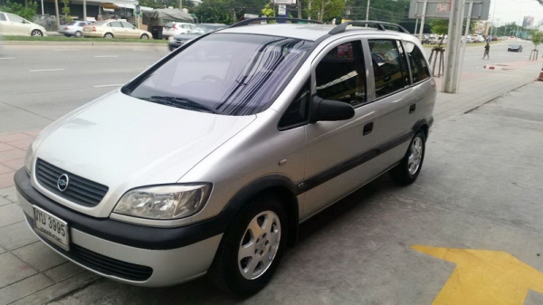 CHEVROLET ZAFIRA ปี 2001 มือเดียวออกห้าง รถสวย ARIBAG คู่หน้า ติดแก็ส LPG หัวฉีด ถังโดนัทใต้ท้อง ติดแก็สจากศูนย์ กระจกไฟฟ้า ล้อ MAX พวงมาลัยพาวเวอร์ แอร์เย็น เบาะหนังสภาพดี เครื่องวิ่งดีมาก ช่วงล่างดี ภายในสภาพสวย สีสวย รถพร้อมใช้งาน จัดไฟแนนได้