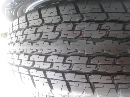 ขายล้อแม็กป้ายแดง D-max 16" พร้อมยางปี14 สนใจติดต่อเล็กคลองสามครับ 081-3747940
