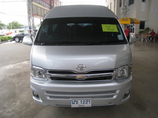 TOYOTA COMMUTER 2.5D4D