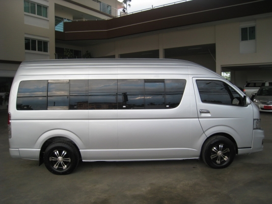 TOYOTA COMMUTER 2.5D4D TOYOTA COMMUTER 2.5D4D