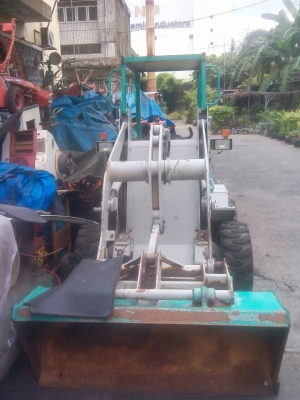 ขายรถตักล้อยางKOMATSU สภาพดีพร้อมใช้งาน