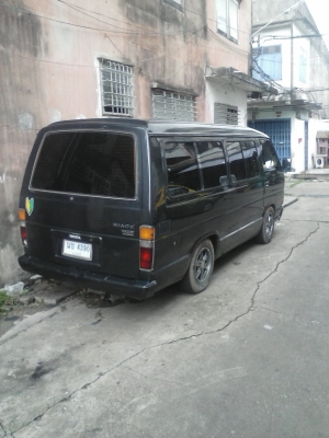 TOYOTA ไฮเอชพร้อมใช้สวยๆ0812793086ไก่