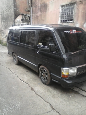 TOYOTA ไฮเอชพร้อมใช้สวยๆ0812793086ไก่