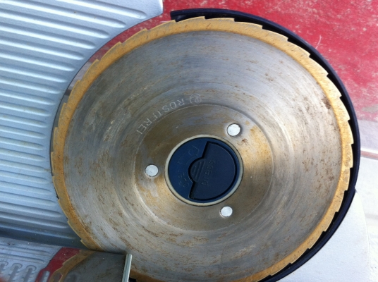 เครื่องสไลด์ยี่ห้อ GRAEFของเยรมัน หั่น เนื้อ พืชผัก ให้เป็นชิ้นตามขนาดความหนาบางที่ต้องการได้ ได้งานที่เร็ว