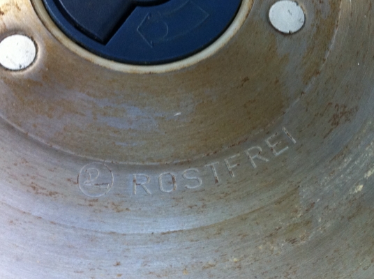 เครื่องสไลด์ยี่ห้อ GRAEFของเยรมัน หั่น เนื้อ พืชผัก ให้เป็นชิ้นตามขนาดความหนาบางที่ต้องการได้ ได้งานที่เร็ว