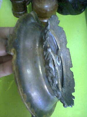 งานทองเหลืองที่่เขีย่บุหรี่