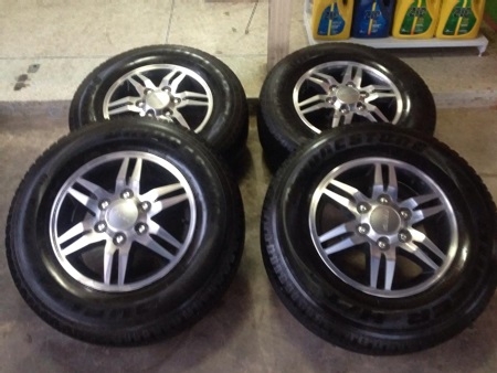 ขายเเม็ก Isuzu ขอบ16 พร้อมยาง Bridgestone 245/70/16