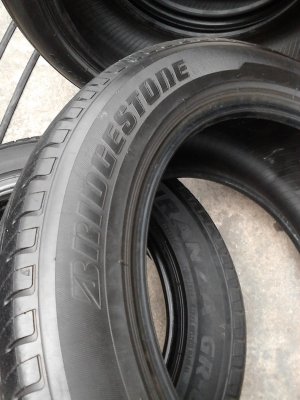 205/55R16 BRIDGESTONE TURANZA GR80 มี 2 เส้น  TEL.081-427-3941
