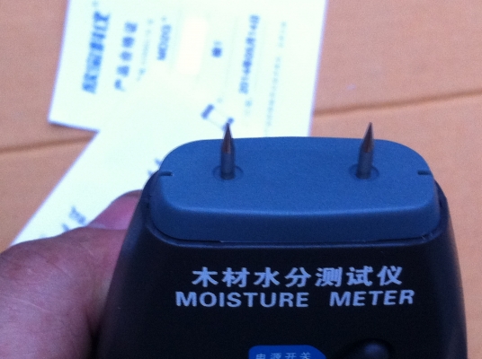 เครื่องวัดความชื่นชิ้นงานต่างๆได้เช่น ไม้ กระดาษ ดิน แสดงผลเป็น \% ความชื่น