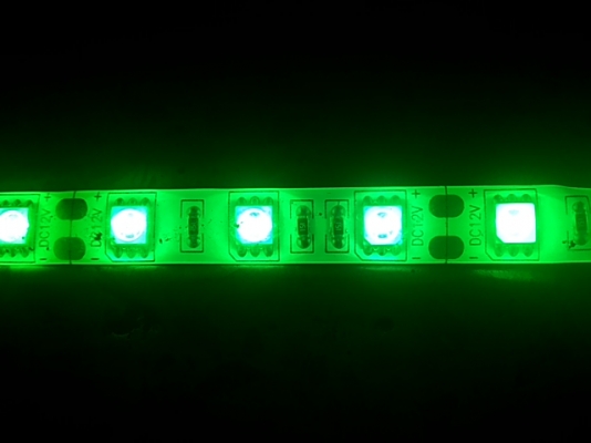 LED สีขาว สีเขียว แบบเส้น ยาว 5 เมตร กันน้ำ ราคาถูก LED สีขาว สีเขียว แบบเส้น ยาว 5 เมตร กันน้ำ ราคาถูก