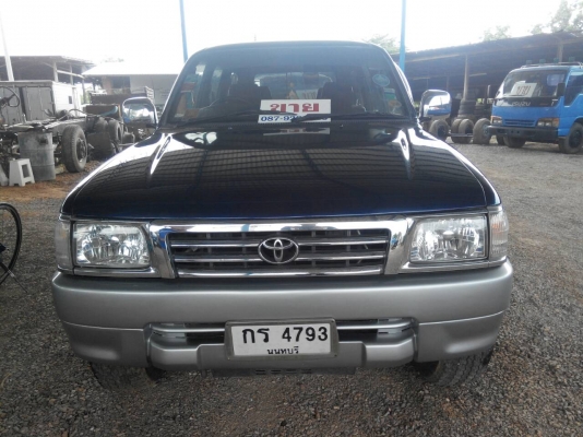 รถนั้งส่วนบุคคล รถแวนโตโยต้า