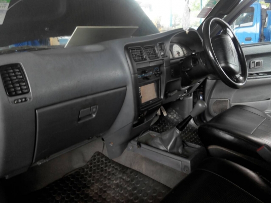 รถนั้งส่วนบุคคล รถแวนโตโยต้า