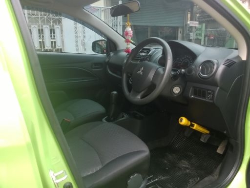 Mitsubishi Mirage ปลาย13 ตัว Top 5MT มือเดียววิ่ง 13,xxx กิโล รถสวยไม่มีชนหนักหน้า-หลังเดิมๆน้องๆป้ายแดง