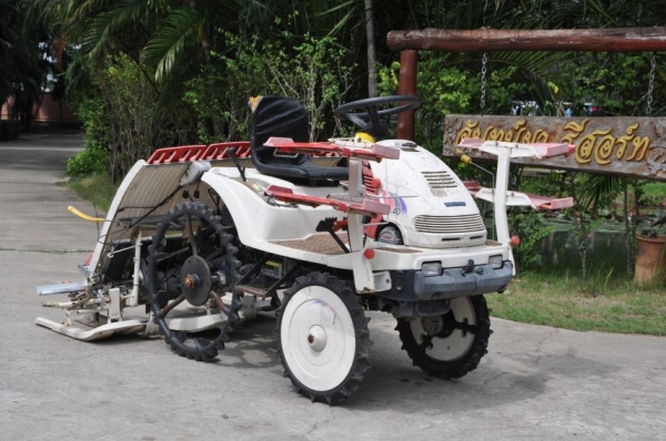 ขายรถดำนา YANMAR R40 สภาพสวยเดิมจากญี่ปุ่นยังไม่เคยใช้ในไทย 35,000 เท่านั้น!!