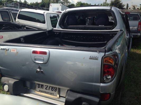 ขายซาก MITSUBISHI TRITON 4ประตู ปี07 ทะเบียนโอนลอย เครื่องเกียร์สวยๆ