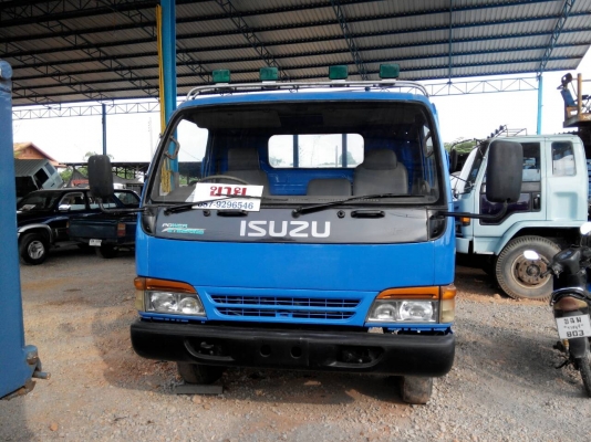 รถบรรทุก 6 ล้อ