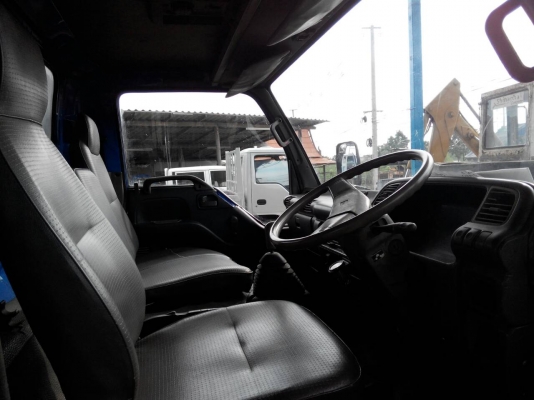 รถบรรทุก 6 ล้อ