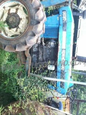 รถไถ NEWHOLLAND รุ่น 5630 4WD พร้อมอุปกรณ์ รถไถ NEWHOLLAND รุ่น 5630 4WD พร้อมอุปกรณ์