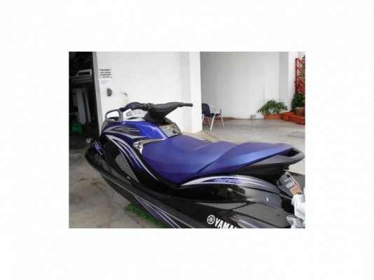 เพื่ื่อนต่างชาติกลับประเทศ ต้องการขายเจ็ทสกี Yamaha FX Cruiser High Output ด่วน