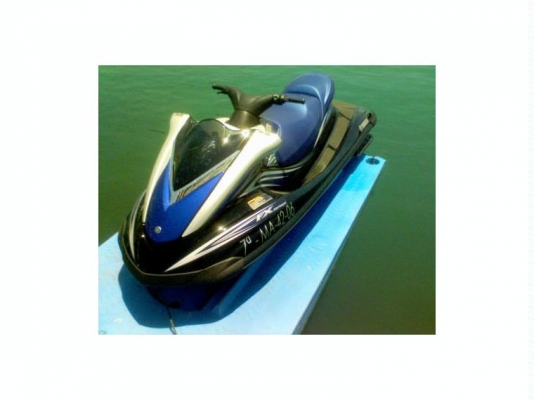 เพื่ื่อนต่างชาติกลับประเทศ ต้องการขายเจ็ทสกี Yamaha FX Cruiser High Output ด่วน