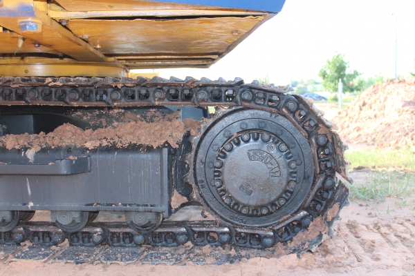 ขายรถแม็คโคเก่านอก KOMATSU 120-5 คอนโทรลสั้น ยังไม่เคยใช้งานในไทย