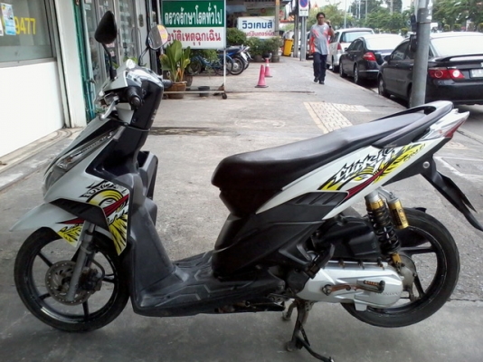 ขายClick i 110 หัวฉีด ล้อแม็ก ปี52รถบ้านสภาพดีมาก เครื่องเดิมๆ